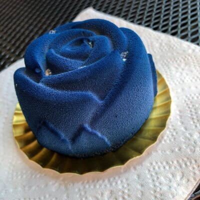 Bleu Lover at La Rose Beaverton